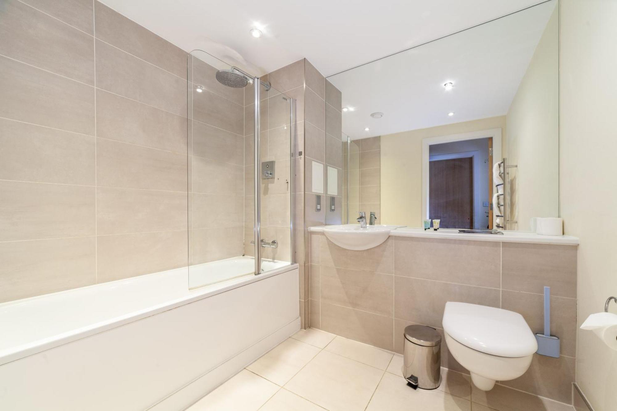 Tower Bridge Apartments London Bagian luar foto